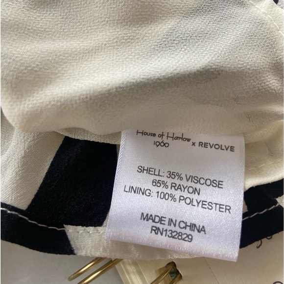 🛑SOLD House of Harlow x Revolve Bree Black Striped Crop Top Size Small - Picture 7 of 7